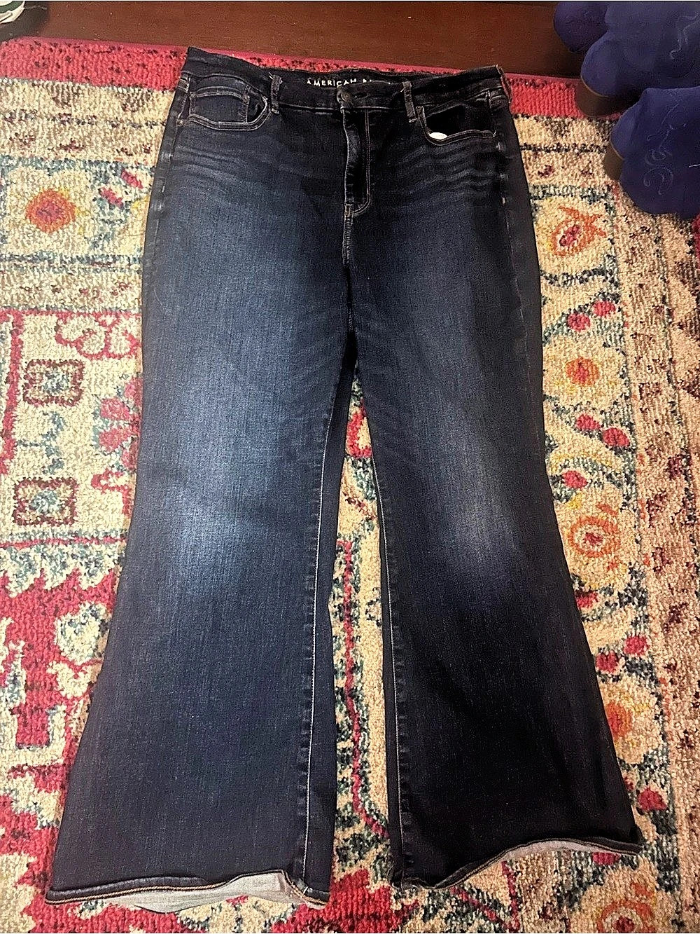 American Eagle Super High-Waisted Flare Jean Women's Boot Cut Jeans in Blue